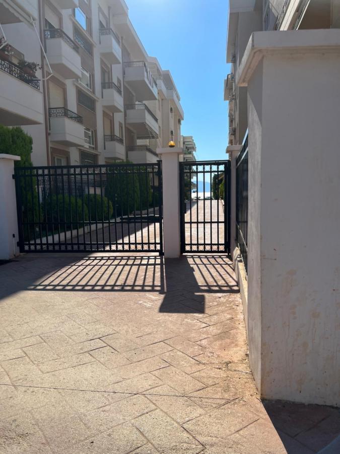 Emi Sol Apartment Vlorë Exteriör bild